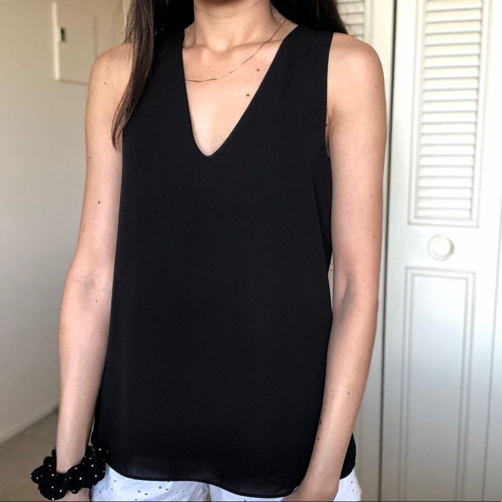 Aritzia Wilfred black v-neck blouse